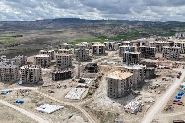 o-ankara-i-li-sincan-i-lcesi-yeni-pecenek-mahallesi-2-etap-1012-adet-konut-24-adet-dukkan-i-nsaati-ile-altyapi-ve-cevre-duzenlemesi-i-si